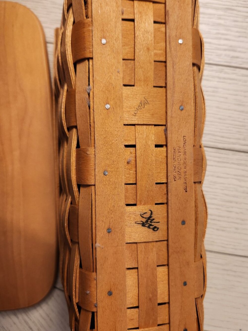 LONGABERGER VANITY BASKET WITH LID - Picture 6 of 12